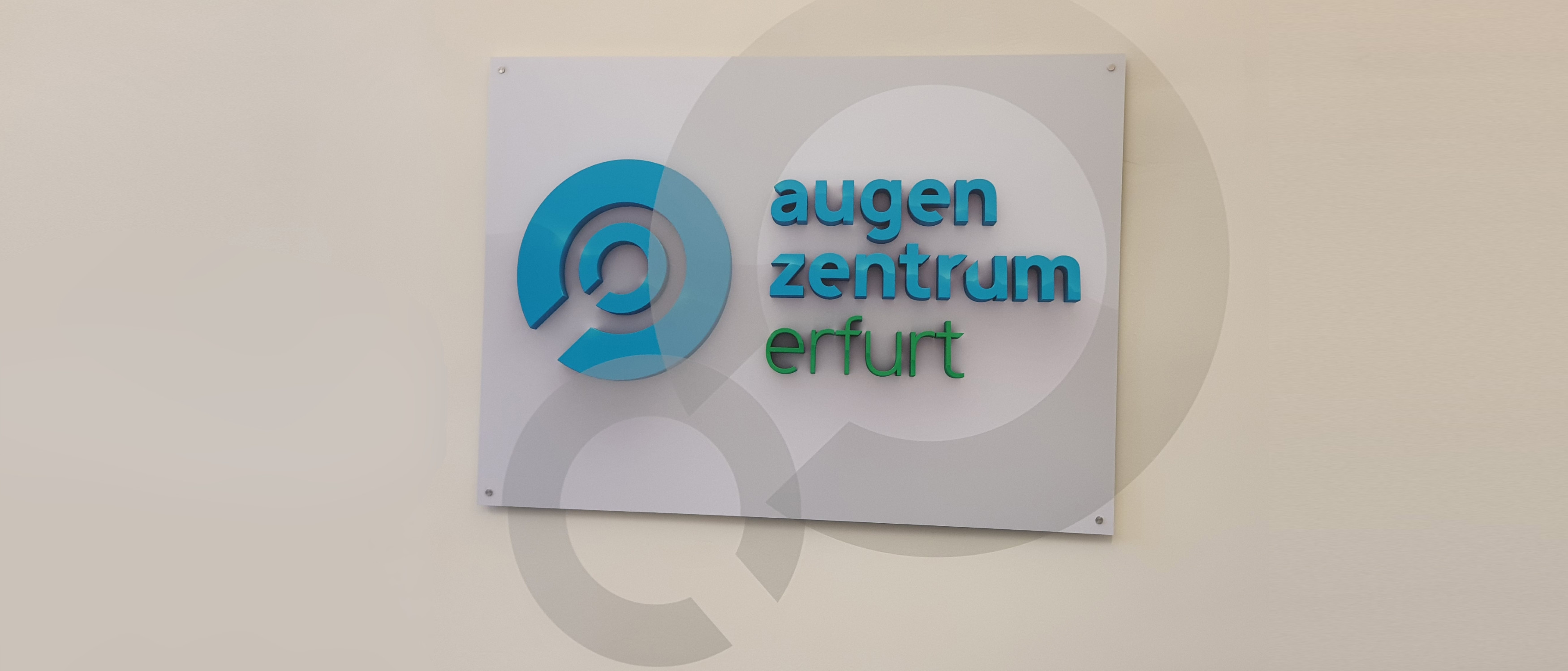 Schilder und Wegeleitsysteme Schilder und Wegeleitsysteme