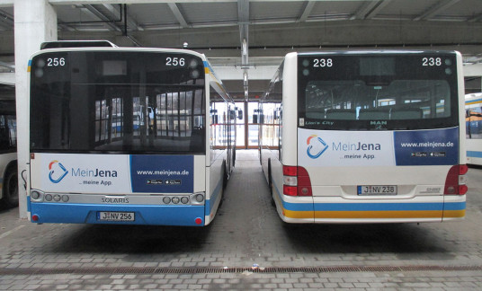 Busbeschriftung für die MeinJena App - auf und in den Bussen des Jenaer Nahverkehr. Busbeschriftung für die MeinJena App - auf und in den Bussen des Jenaer Nahverkehr.