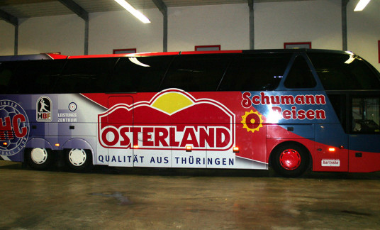 Busbeschriftung für den Mannschaftsbus des Thüringer HC